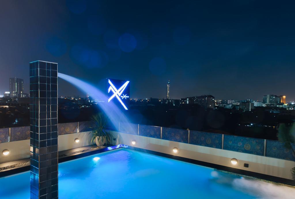 The Xtreme Suites Bangkok Exterior foto