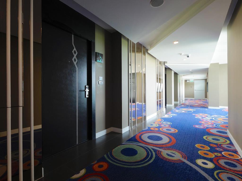 The Xtreme Suites Bangkok Exterior foto