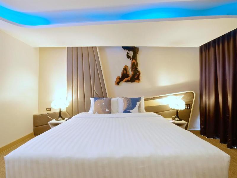 The Xtreme Suites Bangkok Exterior foto